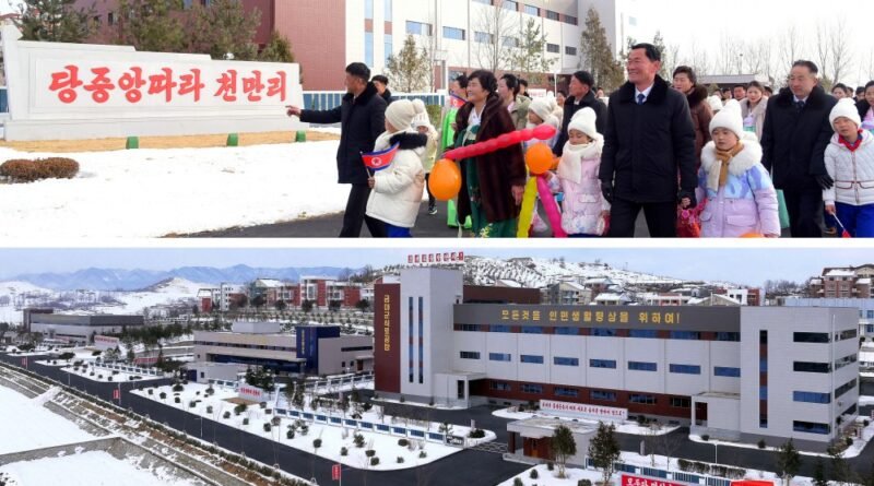 Novas fábricas inauguradas no condado de Kumya na Coreia do Norte