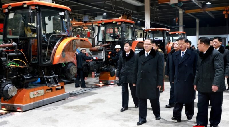 Começa segunda etapa da modernização da Fábrica de Tratores Kumsong